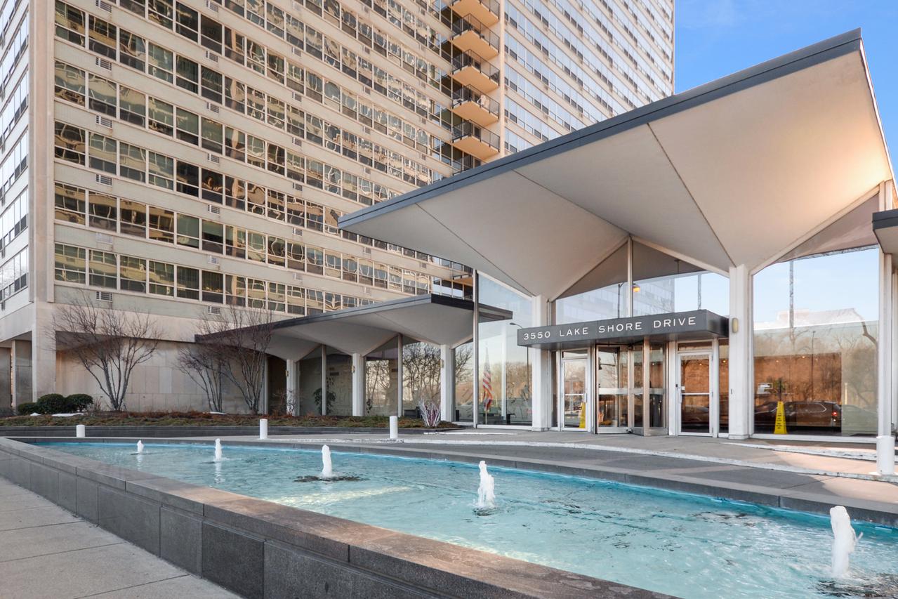 3550 N Lake Shore Dr. #1419, Chicago, IL 60657