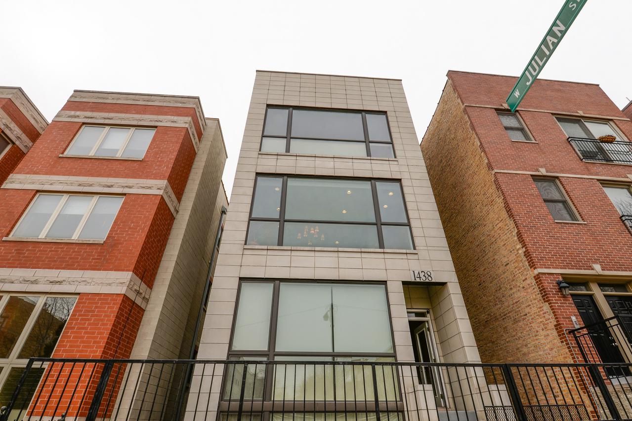 1438 N Wood St. #2, Chicago, IL 60622