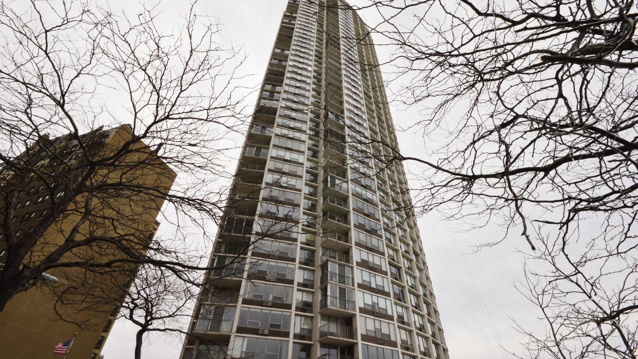 6101 N Sheridan Rd. #32D, Chicago, IL 60660