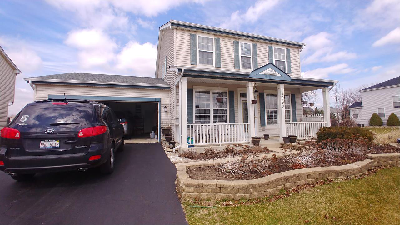 1992 Fescue Dr., Aurora, IL 60504