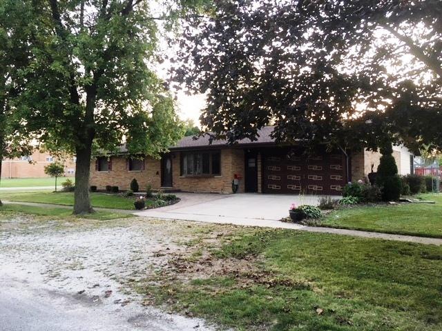 280 S Third St., Clifton, IL 60927