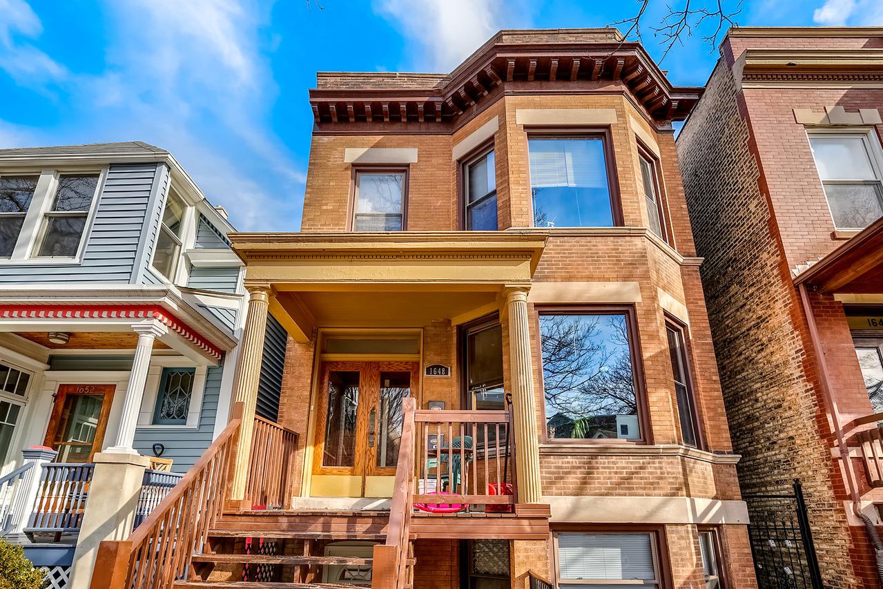 1648 W Farragut Ave., Chicago, IL 60640