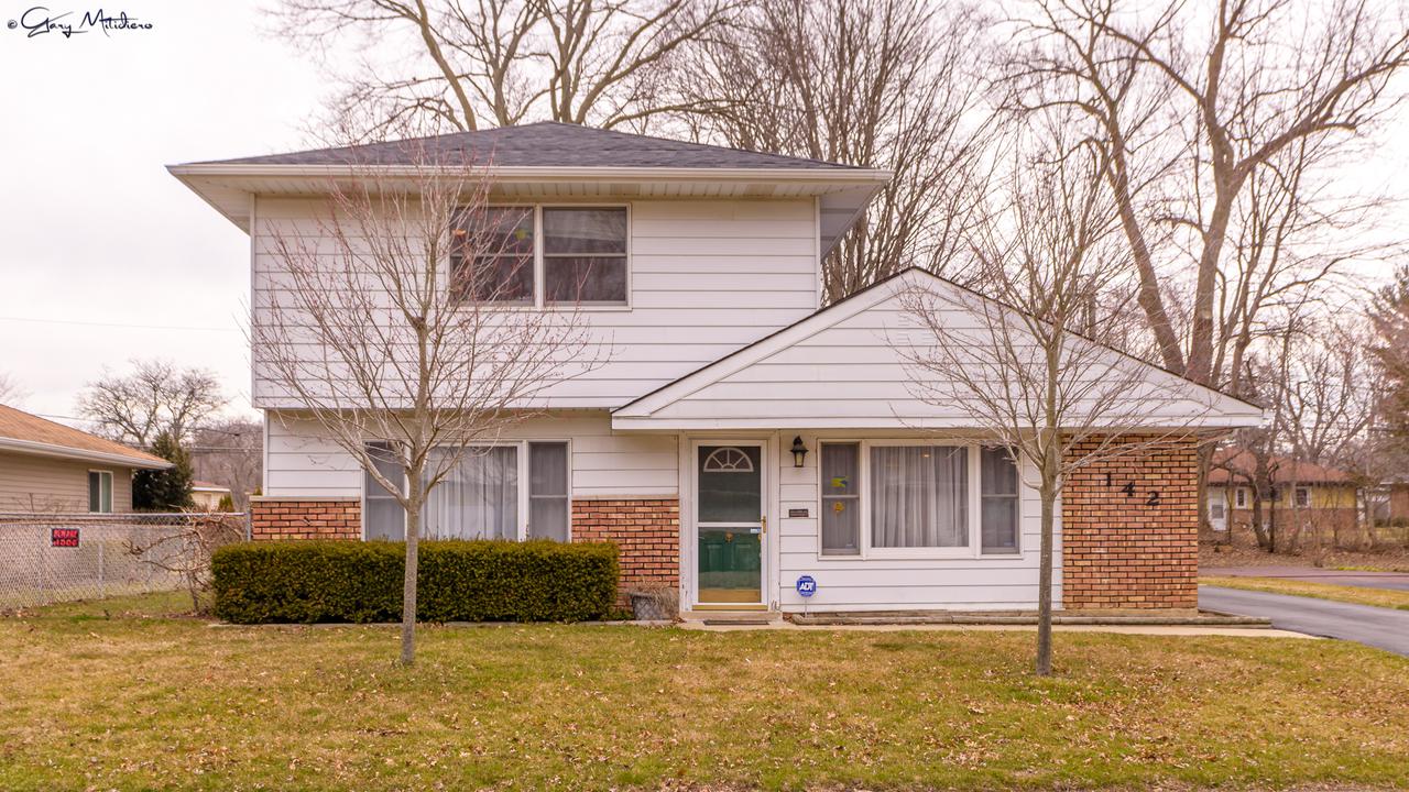 142 Iroquois St., Park Forest, IL 60466