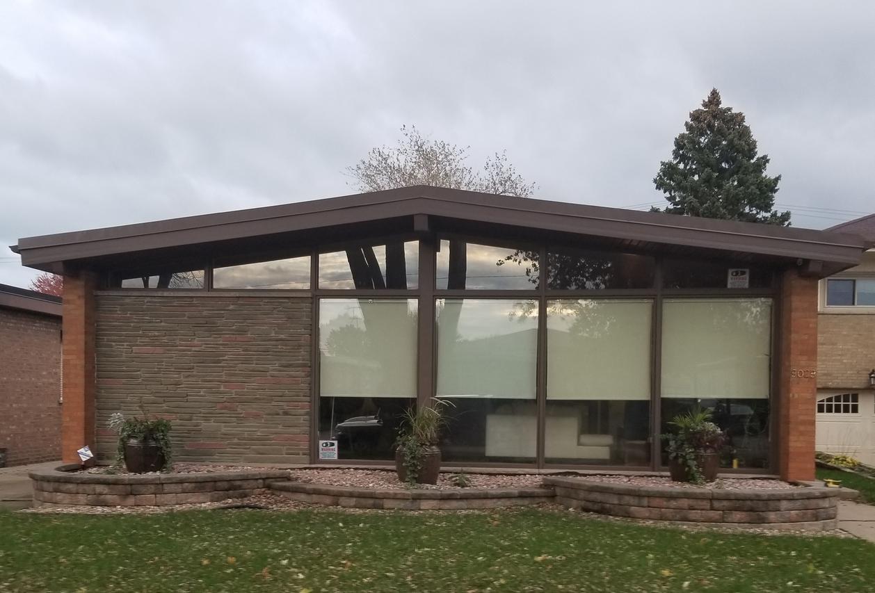 9029 S Bennett Ave., Chicago, IL 60617