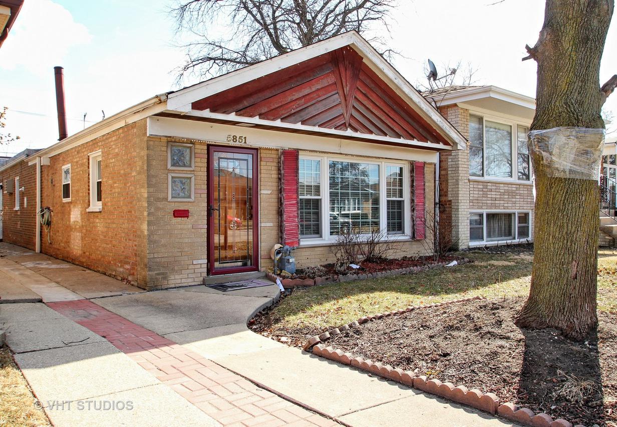 5851 N Jersey Ave., Chicago, IL 60659