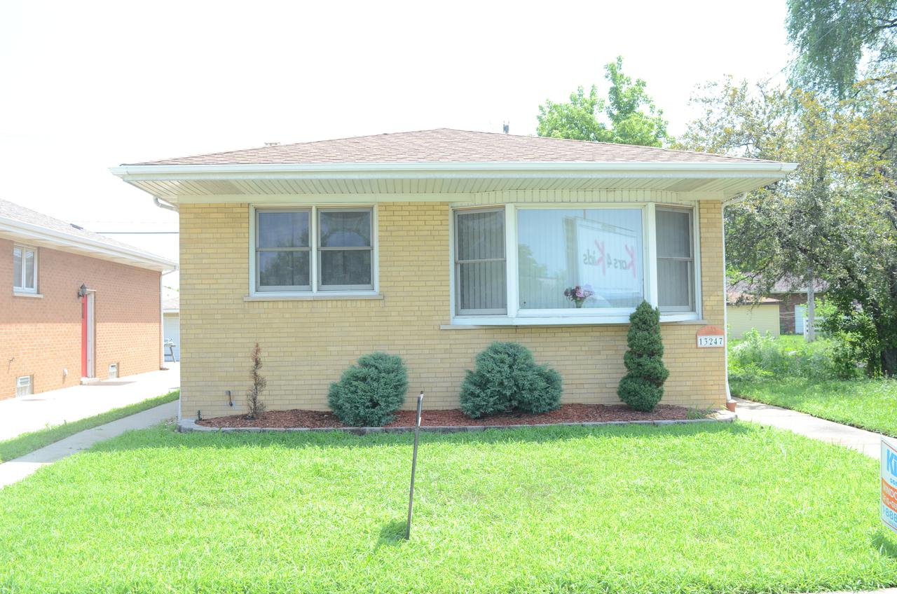 13247 S Escanaba Ave., Chicago, IL 60633