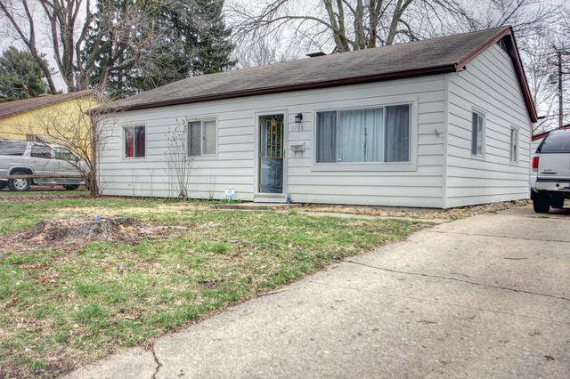 1708 Garden Hills Dr., Champaign, IL 61821