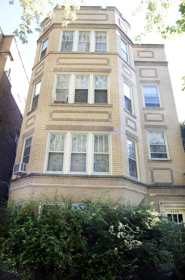 7429 N Claremont Ave., Chicago, IL 60645