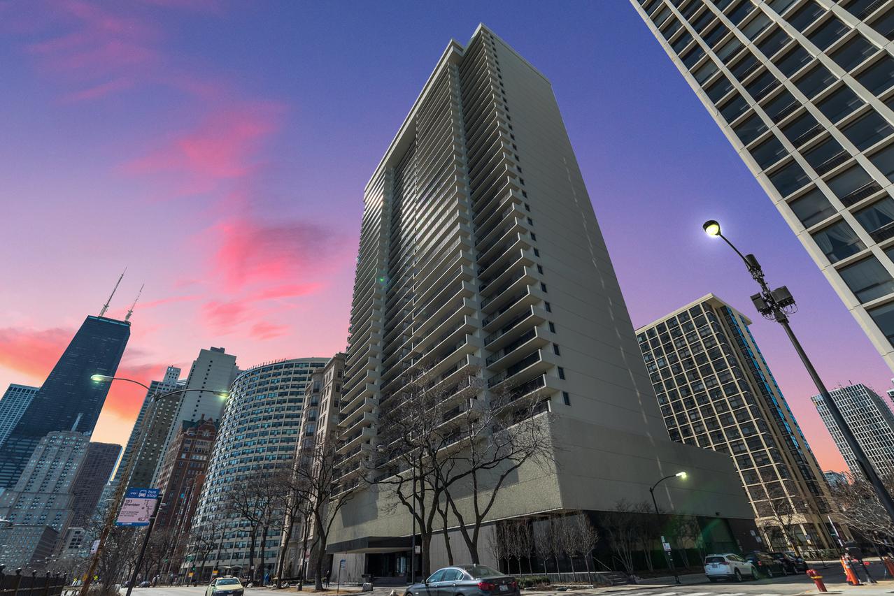1212 N Lake Shore Dr. #27AS, Chicago, IL 60610