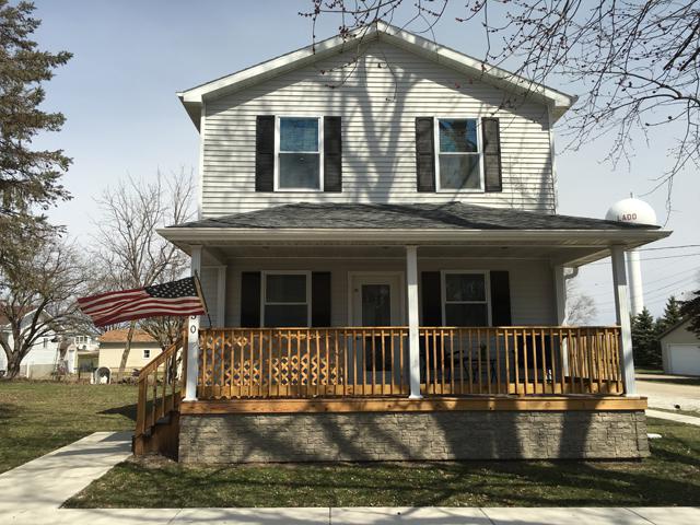 130 E Chestnut St., Ladd, IL 61329