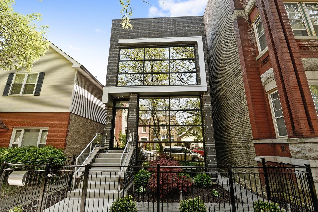 1641 N Claremont Ave., Chicago, IL 60647