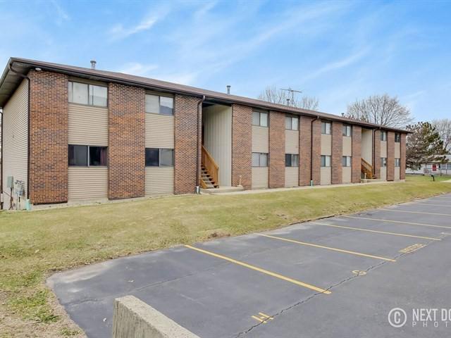 401 S Collins St. #G, South Elgin, IL 60177