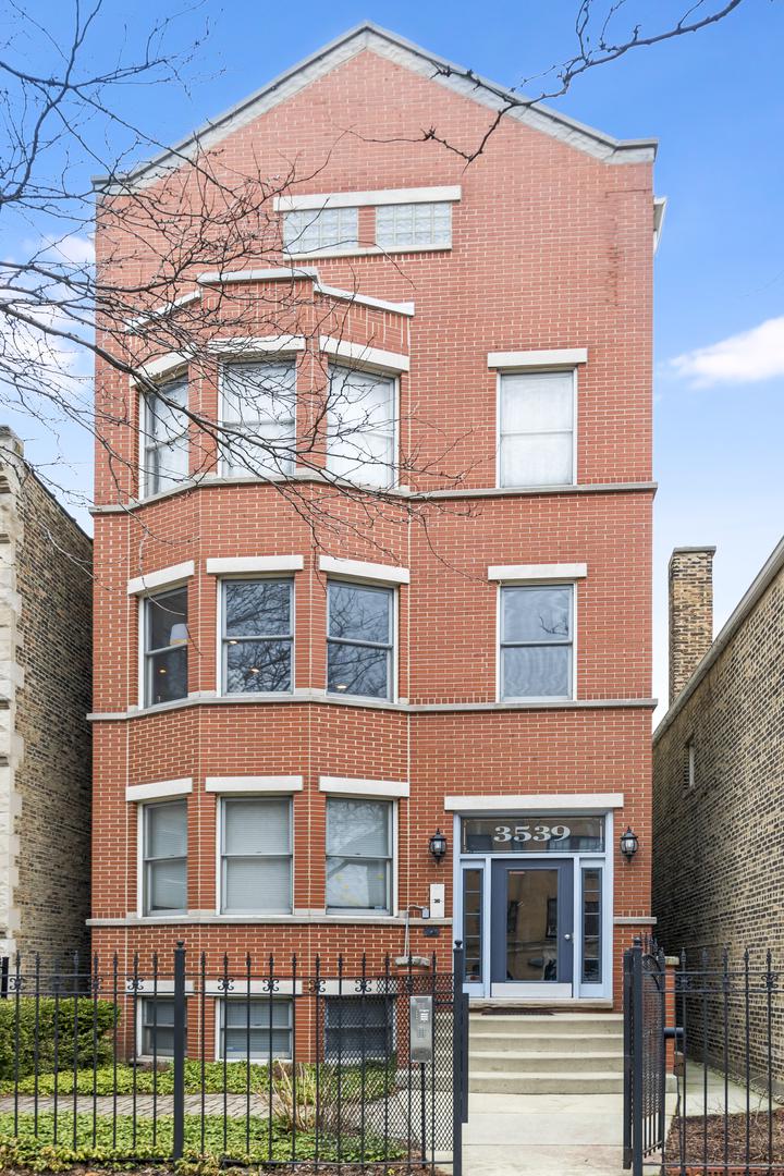 3539 N Racine Ave. #2, Chicago, IL 60657