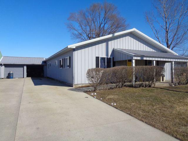 302 Alan St., Ashton, IL 61006