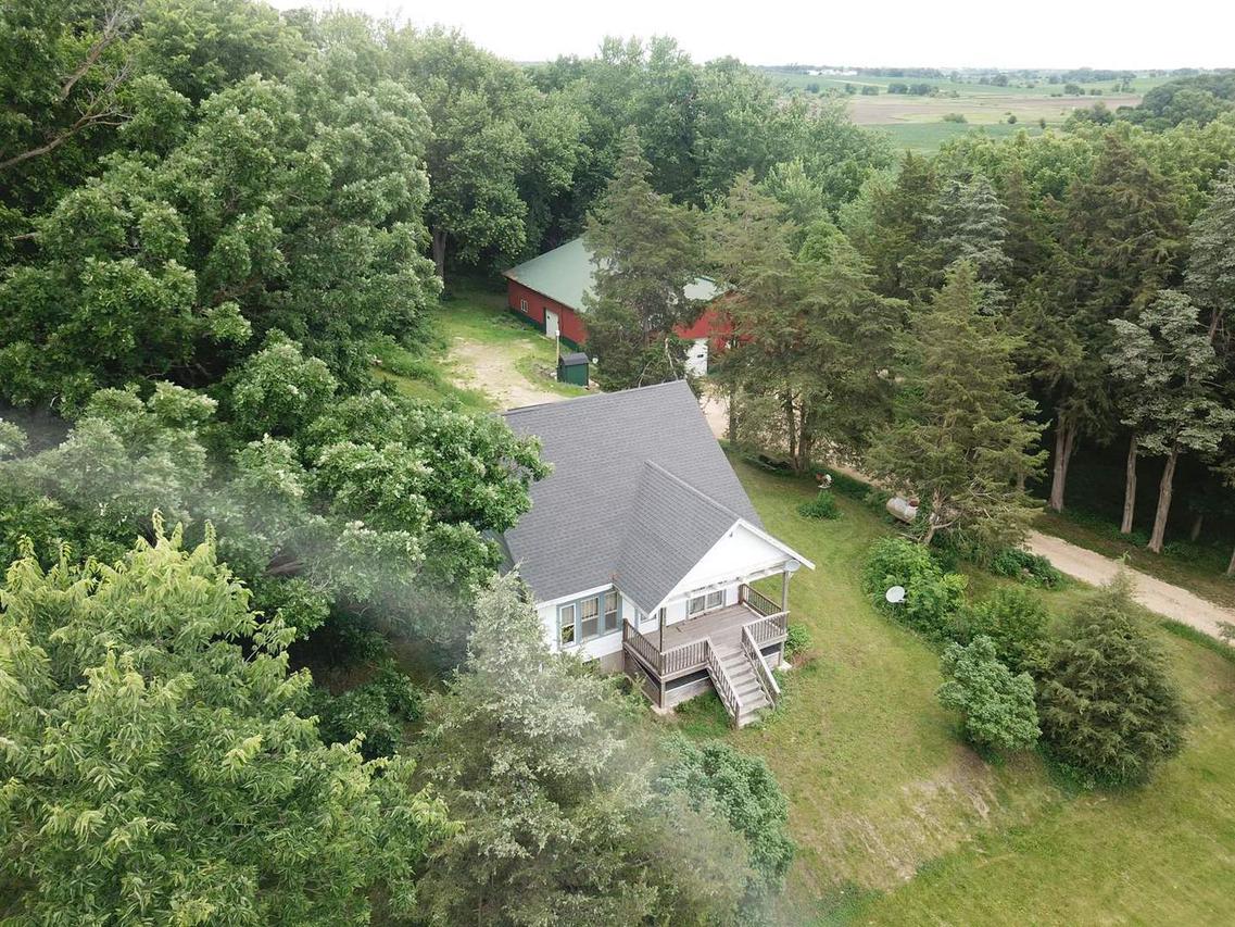 1360 E Angle Rd., Dakota, IL 61018