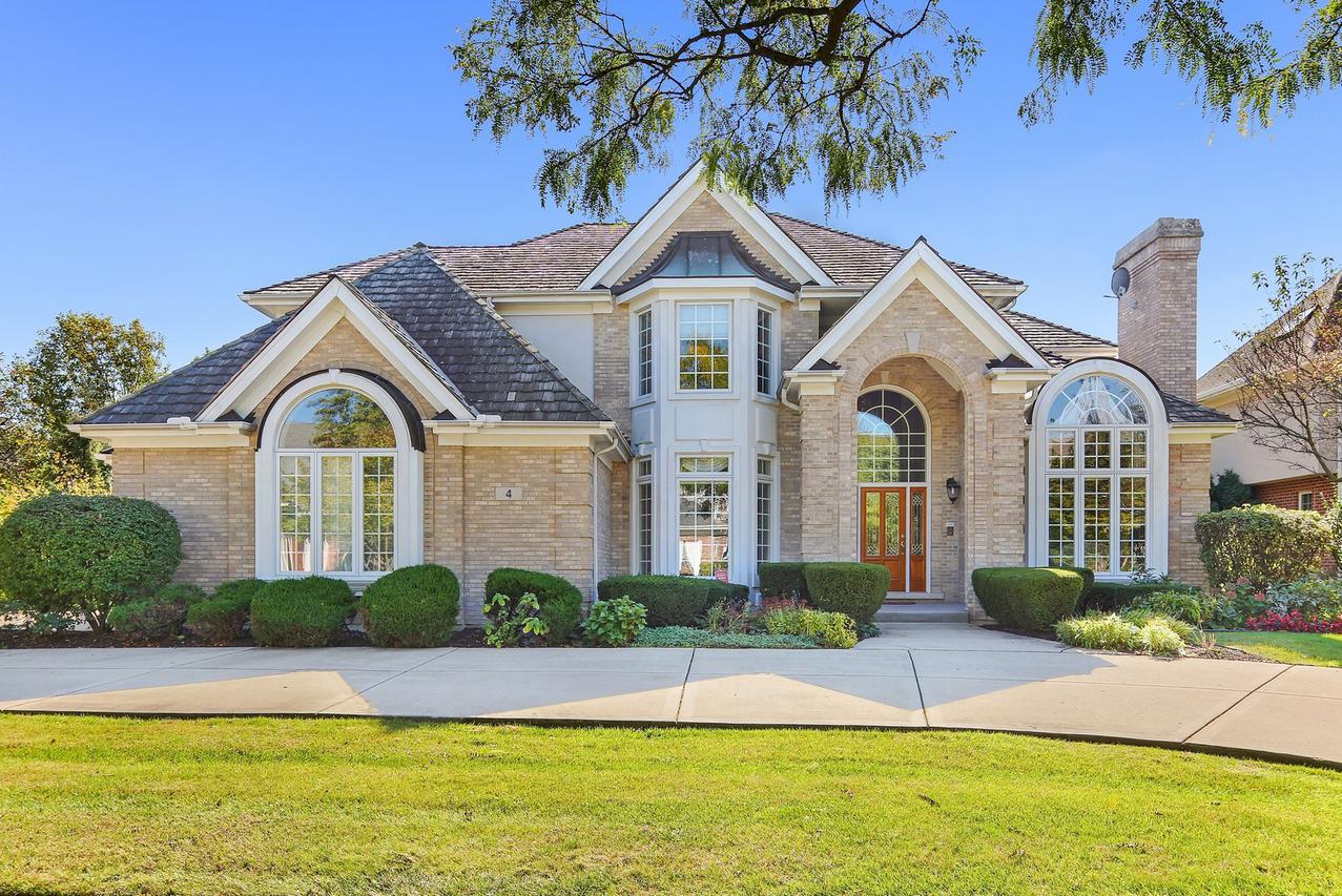 4 Clubside Ct., Burr Ridge, IL 60527