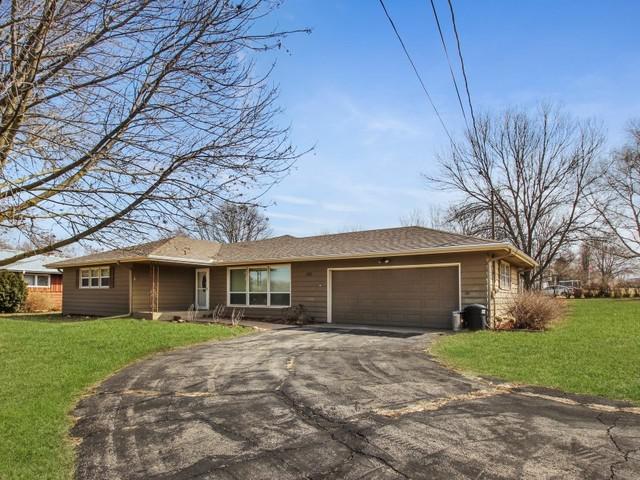 105 N Park Crest Dr., Freeport, IL 61032