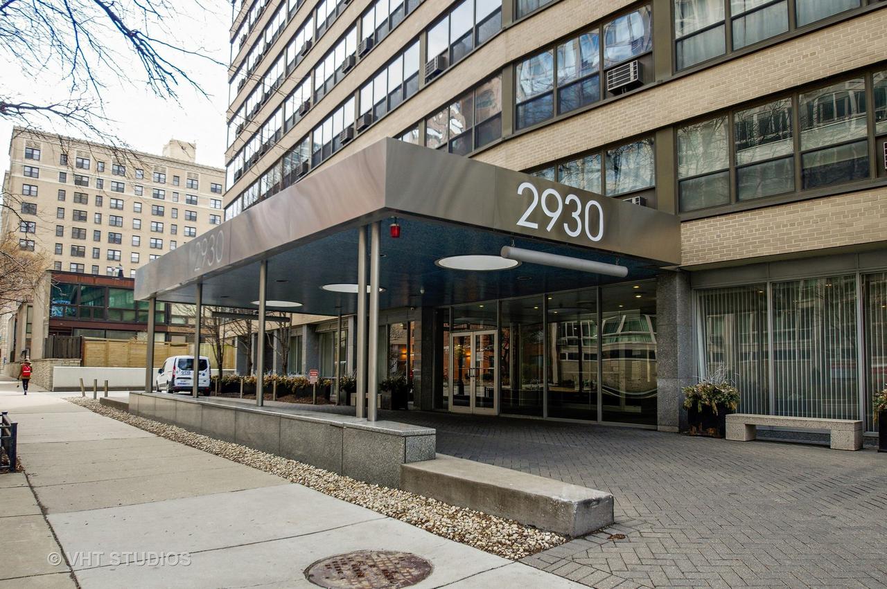 2930 N Sheridan Rd. #1404, Chicago, IL 60657