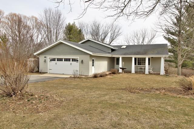 10243 Kings Ct., Roscoe, IL 61073