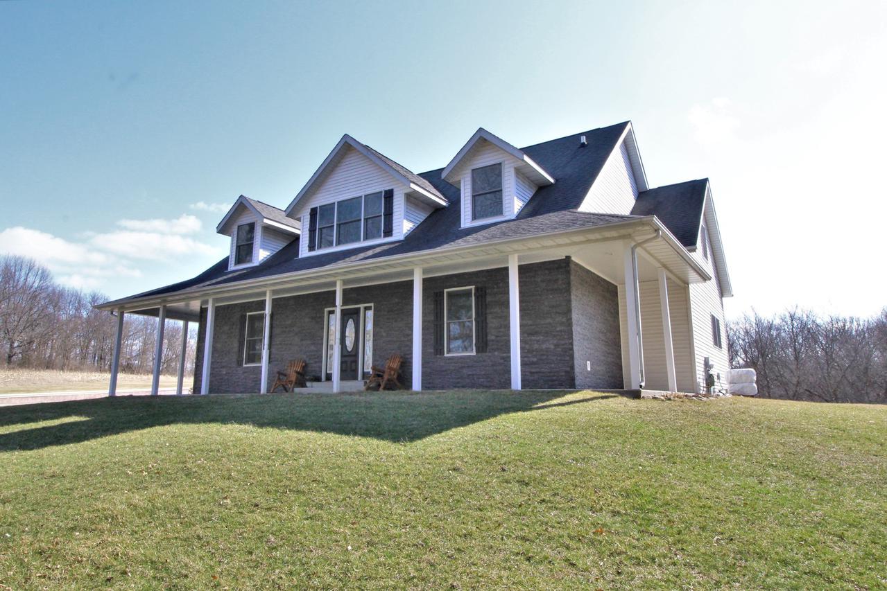 2581 E Water Rd., Byron, IL 61010