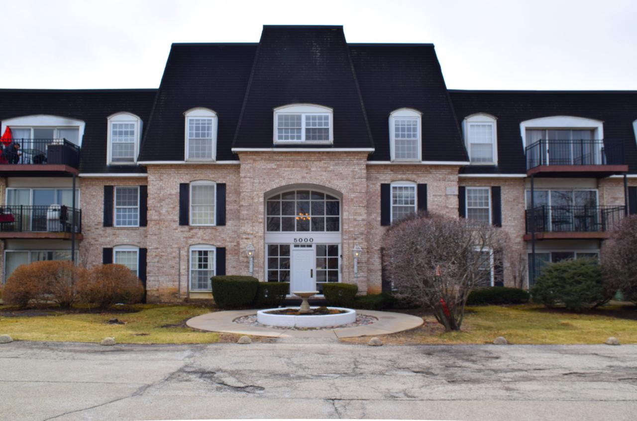 5000 Carriageway Dr. #303, Rolling Meadows, IL 60008