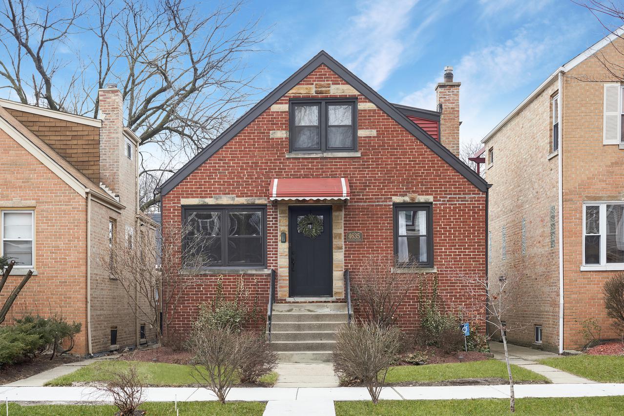 4635 W Waveland Ave., Chicago, IL 60641