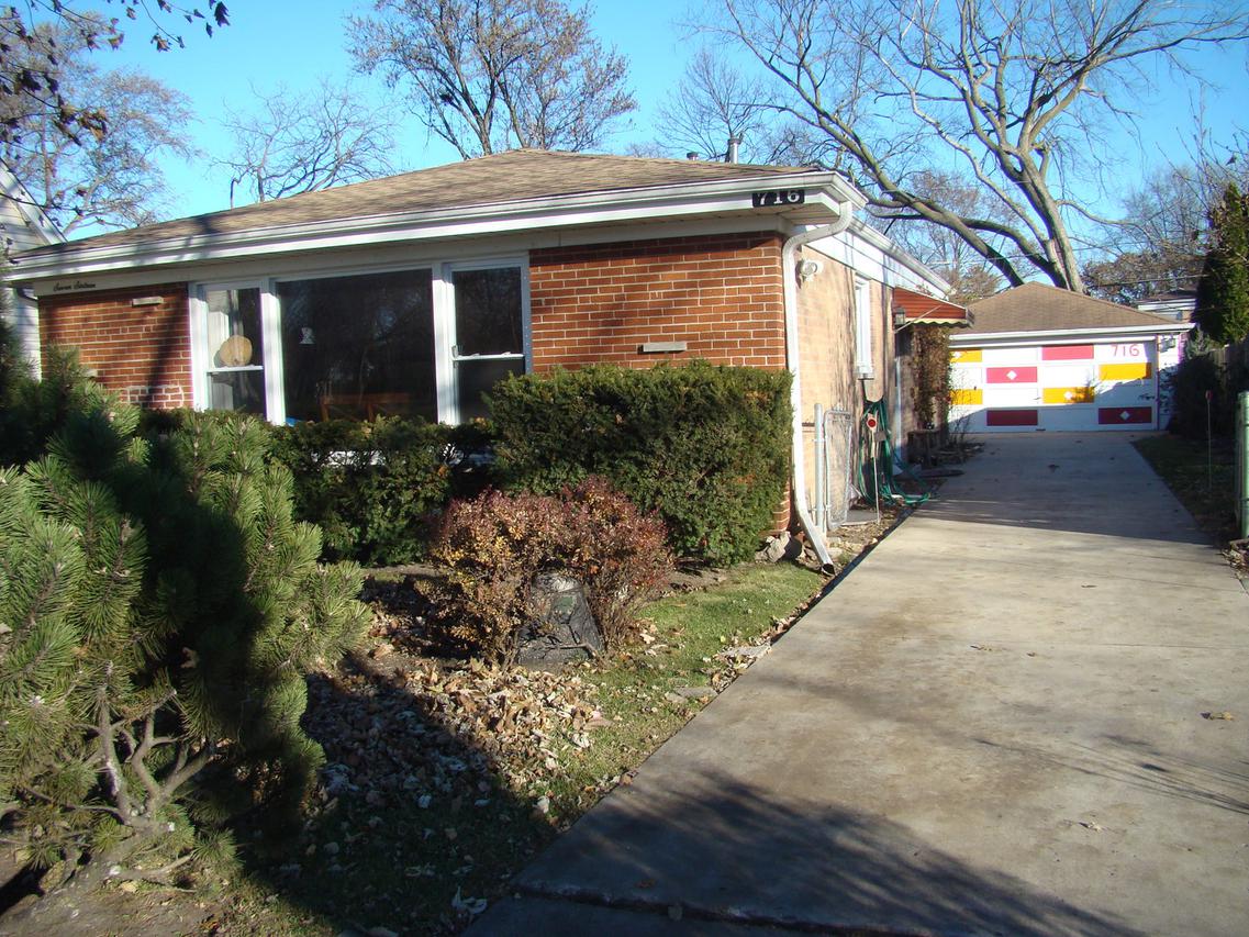 716 Laramie Ave., Wilmette, IL 60091