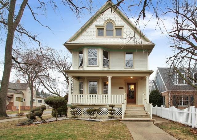3902 N Kenneth Ave., Chicago, IL 60641