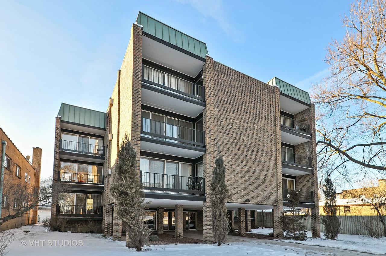 4136 N California Ave. #201, Chicago, IL 60618