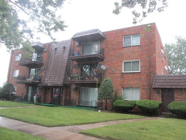 903 Elder Rd. #10, Homewood, IL 60430