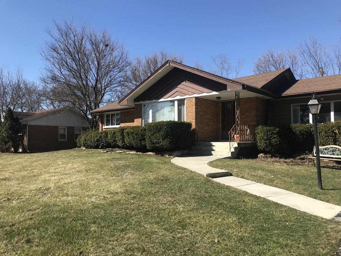 12608 S 71st Ct., Palos Heights, IL 60463