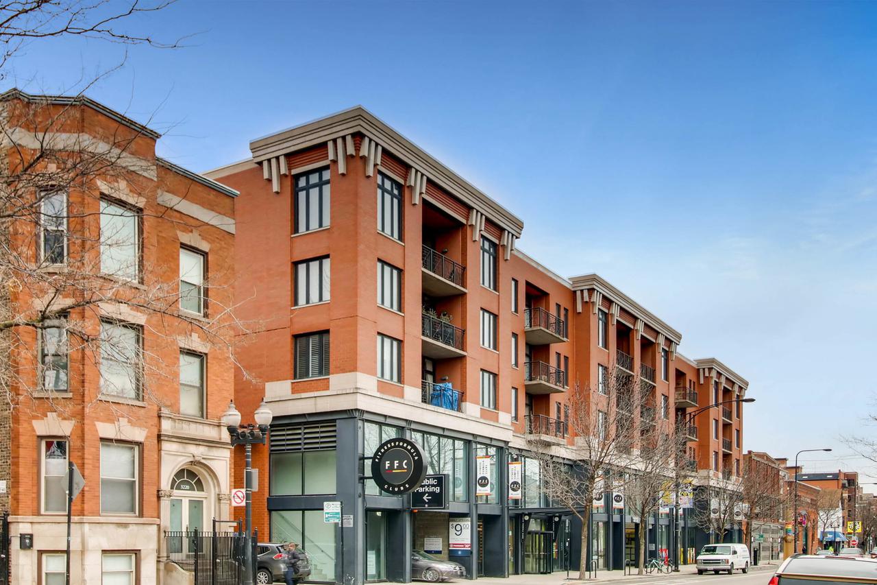 3232 N Halsted St. #D701, Chicago, IL 60657