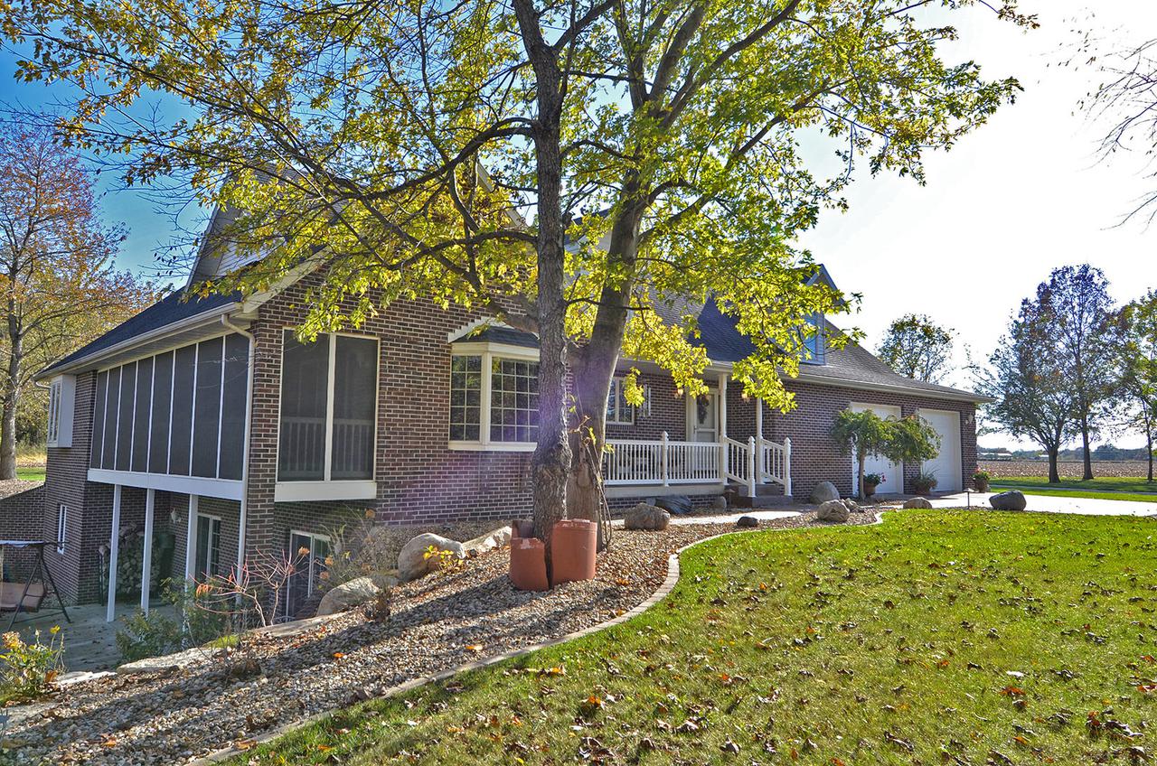 8730 E 2500 North Rd., Cornelll, IL 61319