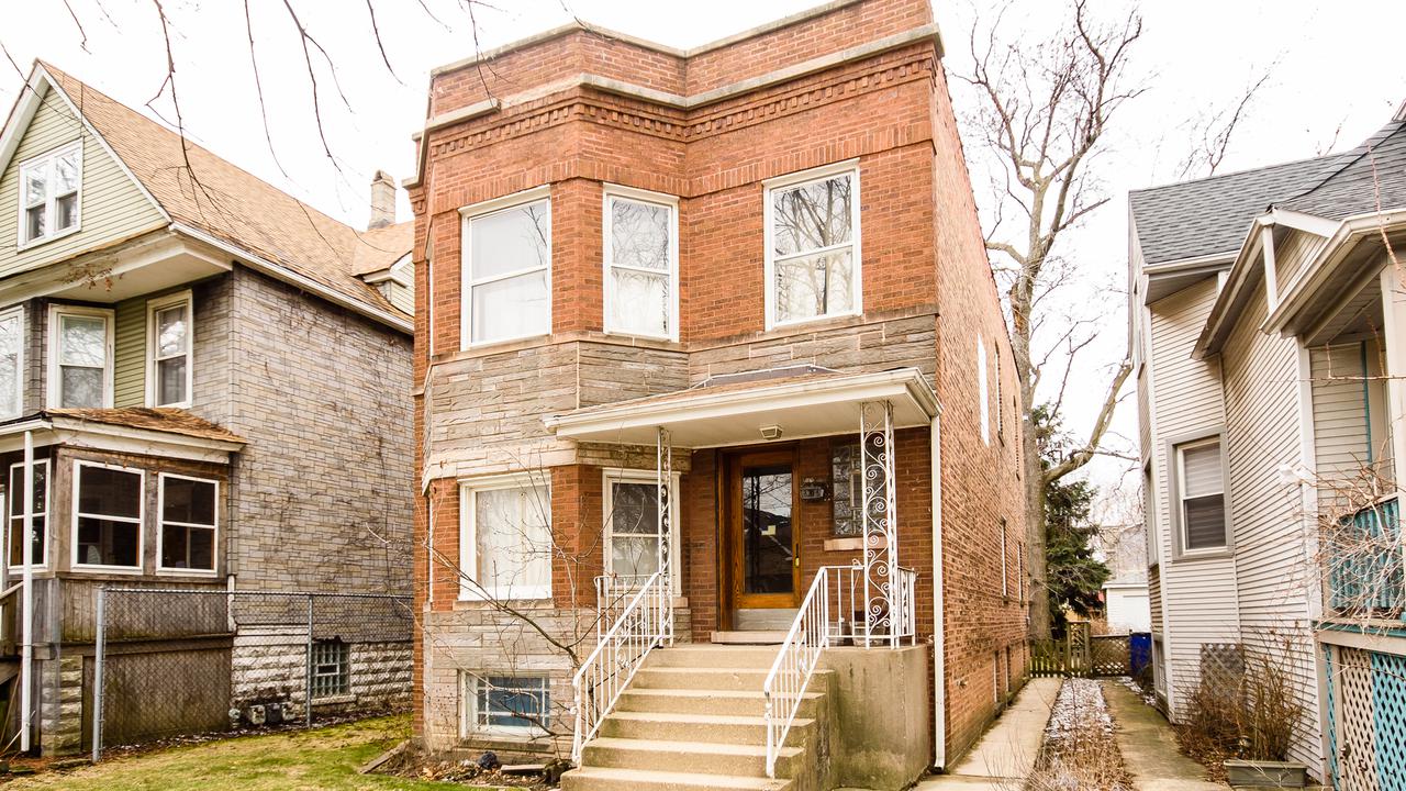 4304 N Hamlin Ave., Chicago, IL 60618