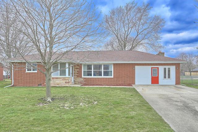 306 E Division St., Fisher, IL 61843