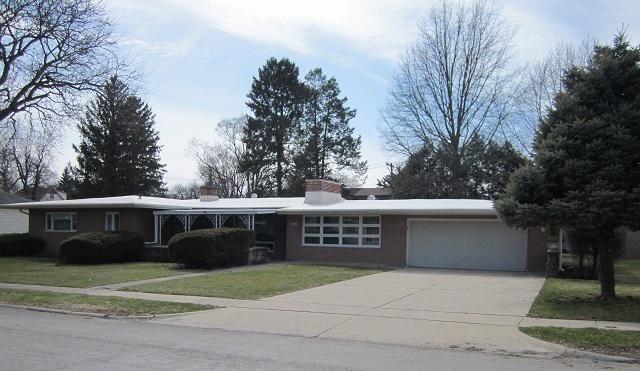 1100 N Main St., Rochelle, IL 61068