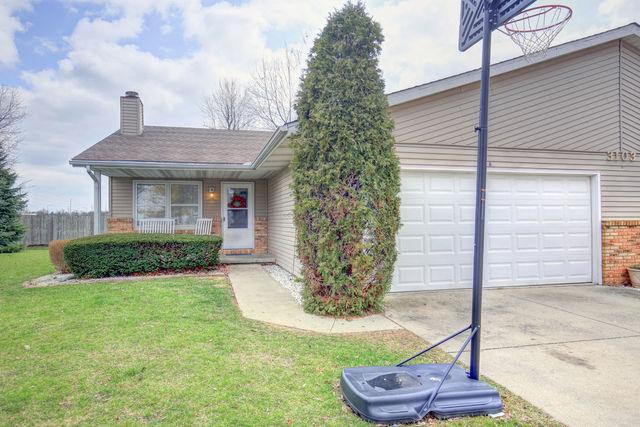3103A Old Warson Rd., Champaign, IL 61822