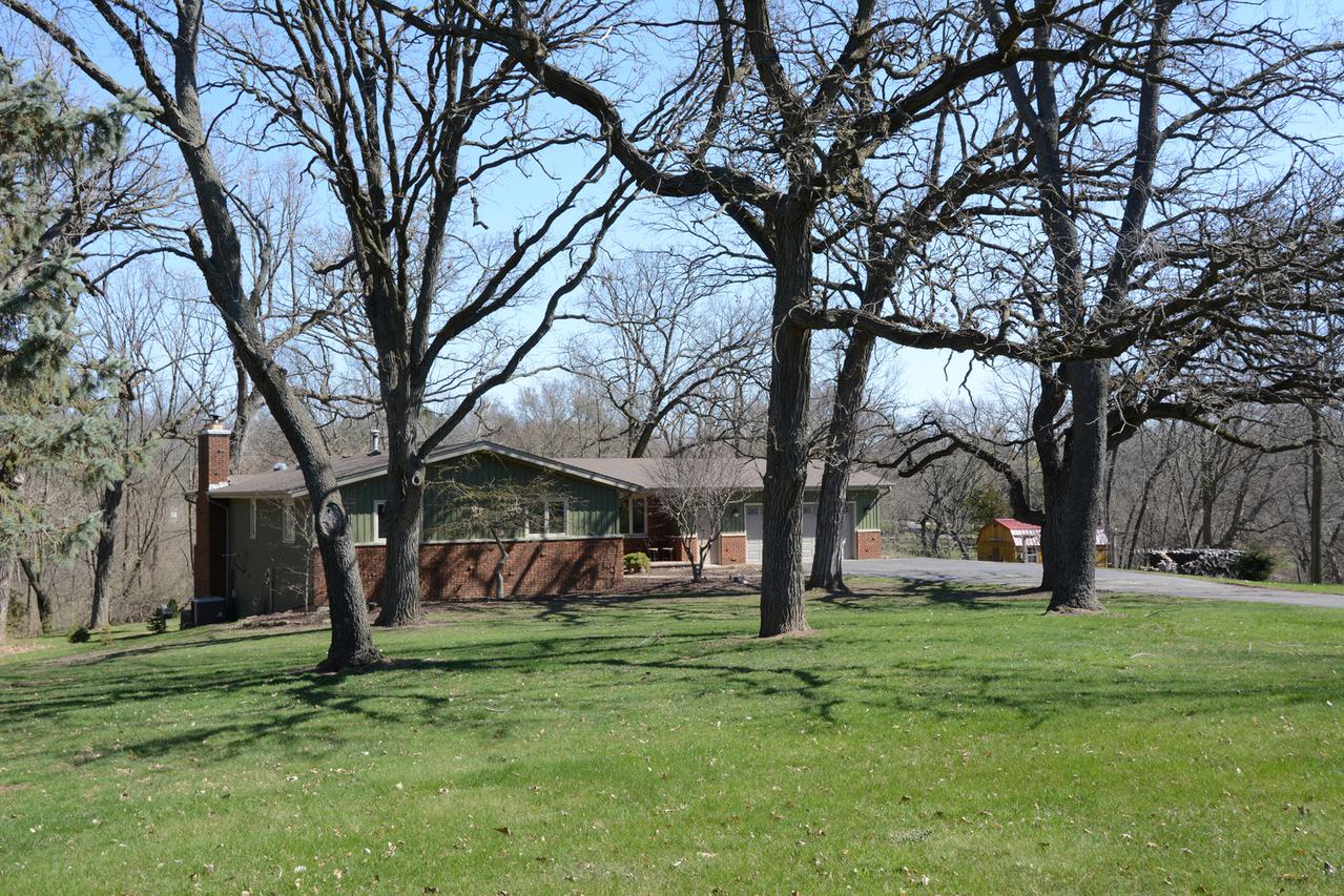 12037 Bowen Pkwy., Roscoe, IL 61073
