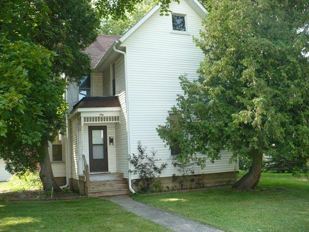 700 N 9th St., Rochelle, IL 61068