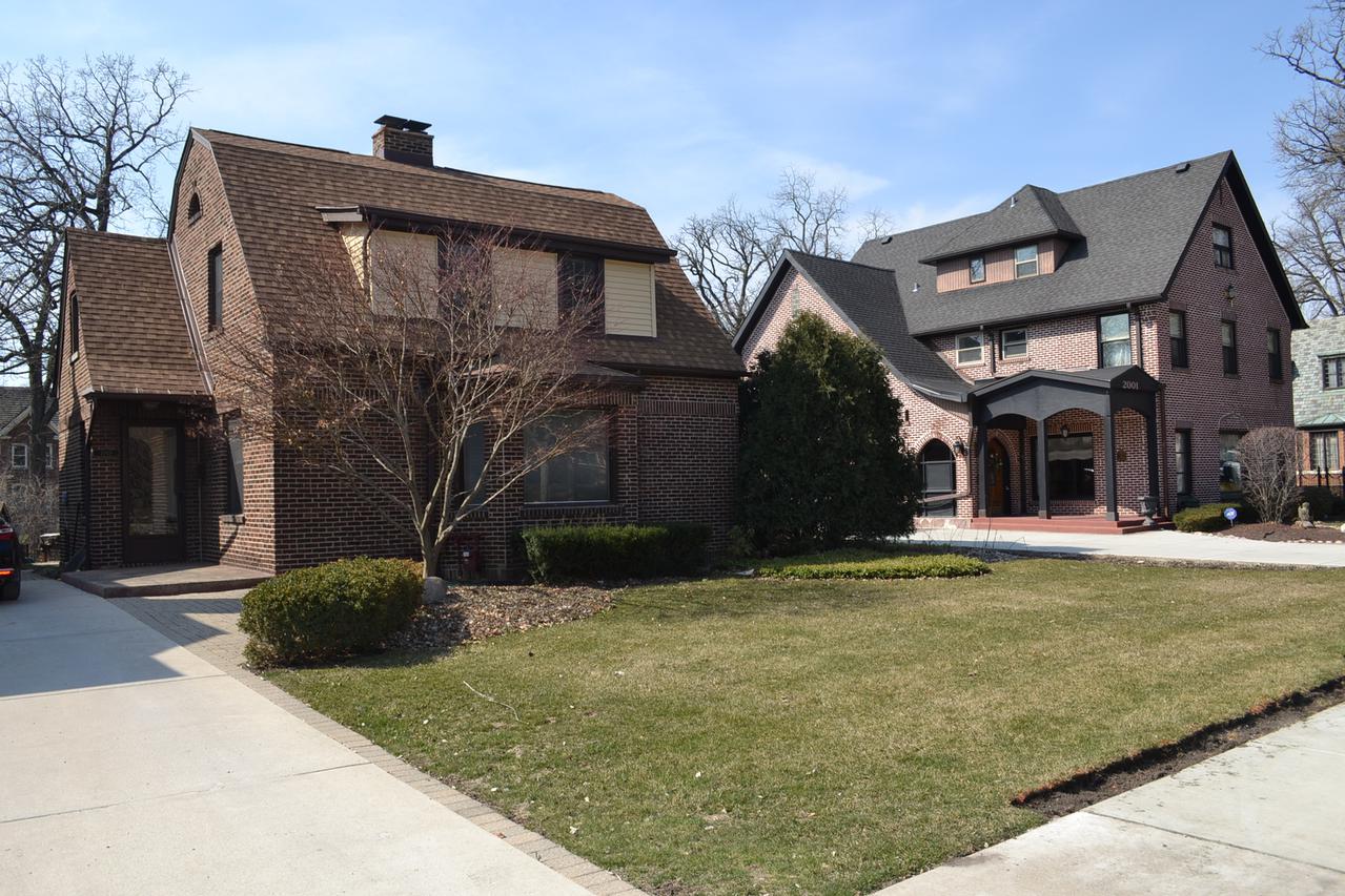 1969 W 101st St., Chicago, IL 60643