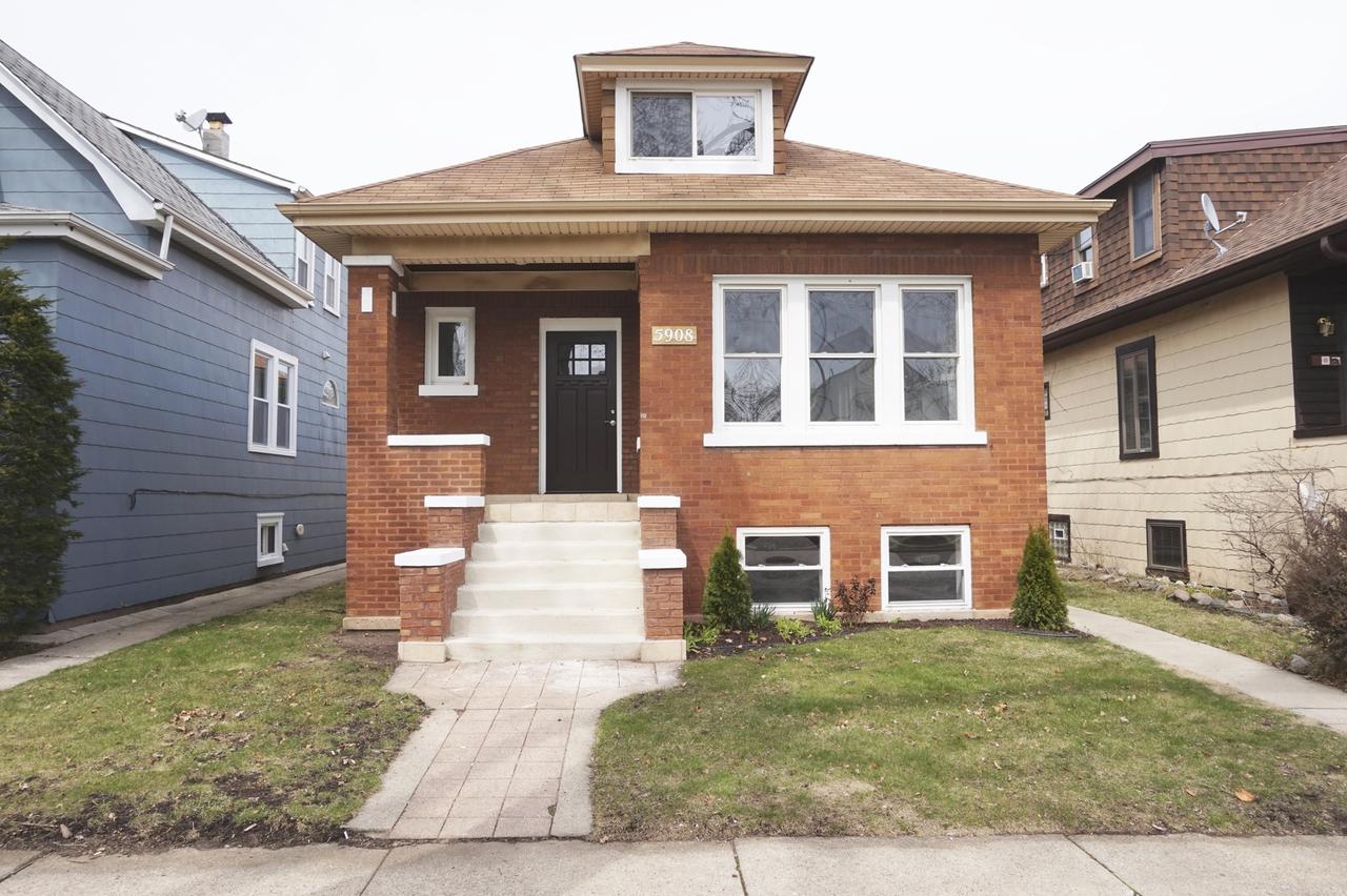 5908 W Eastwood Ave., Chicago, IL 60630