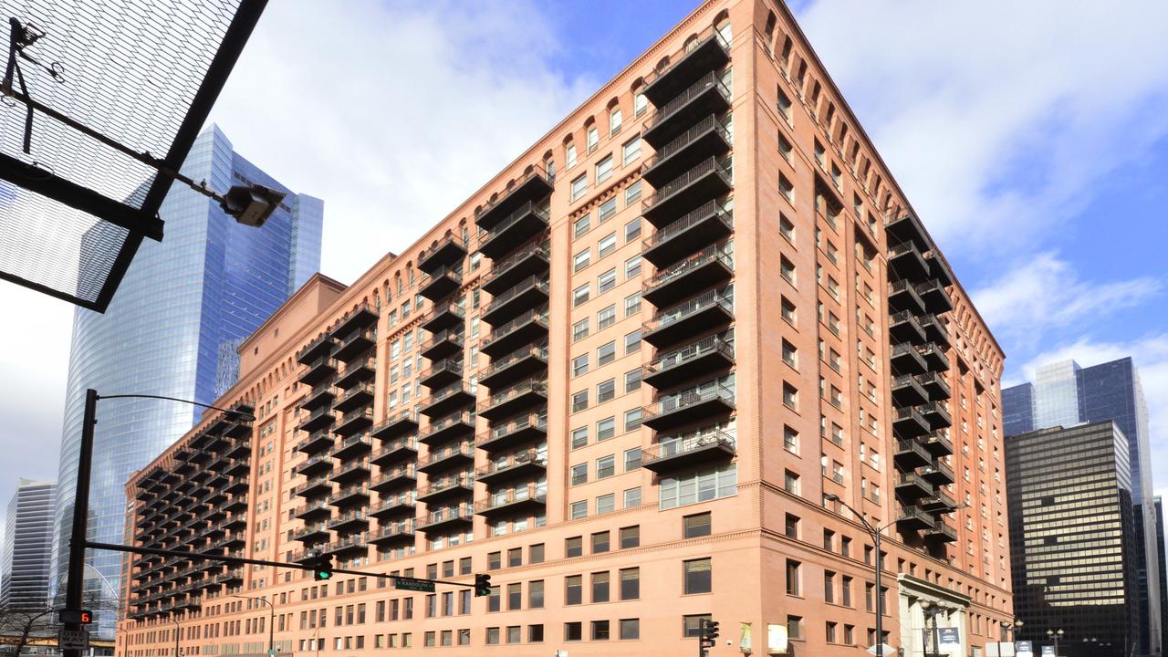 165 N Canal St. #1116, Chicago, IL 60606