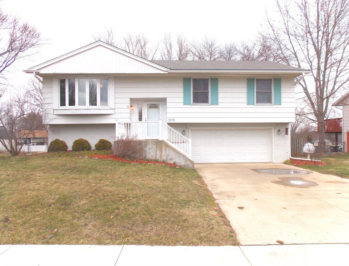 3278 Knox Dr., Freeport, IL 61032