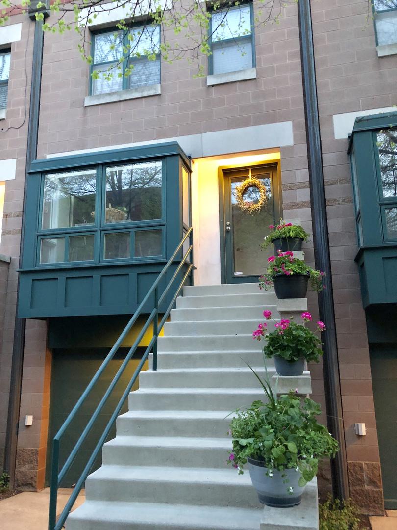 641 W Willow St. #124, Chicago, IL 60614