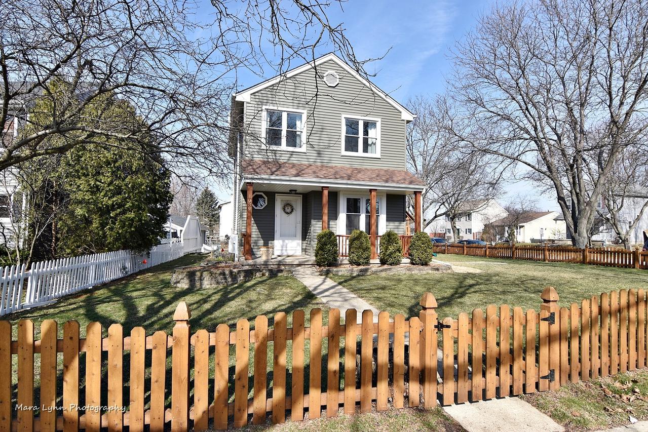 1039 Manchester Course, Geneva, IL 60134