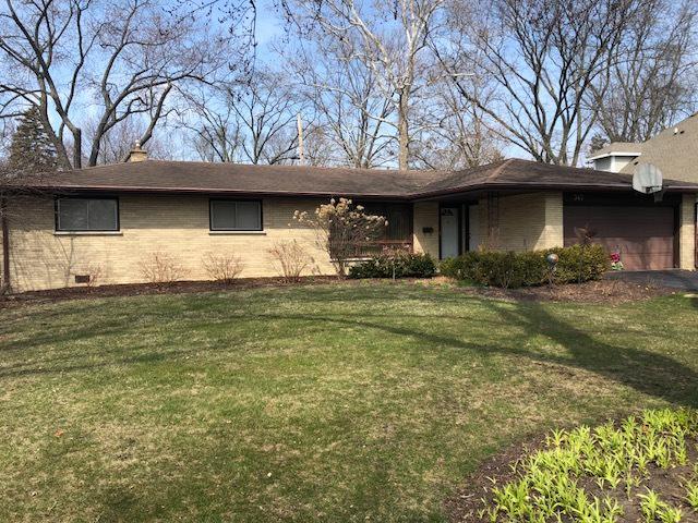 347 Redbud Dr., Naperville, IL 60540