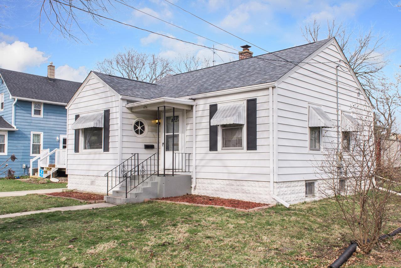 436 Fair St., Sycamore, IL 60178