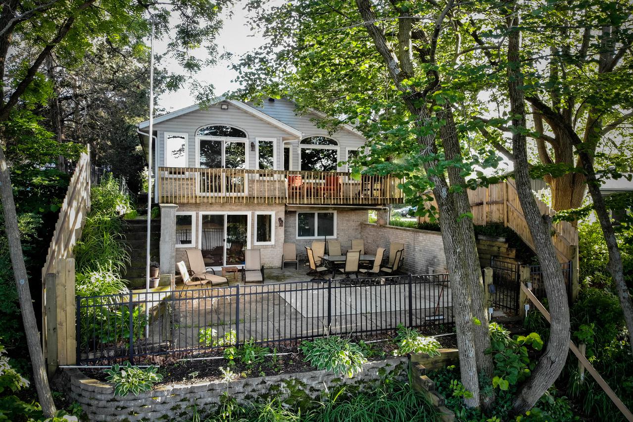 12602 Ventura Blvd., Machesney Park, IL 61115