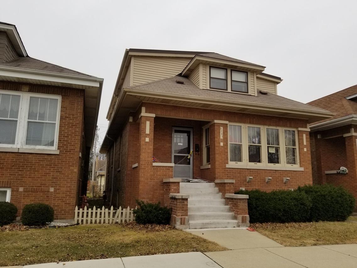 5751 W Eddy St., Chicago, IL 60634