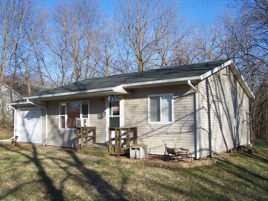 145 Indian Hills Dr., Putnam, IL 61560